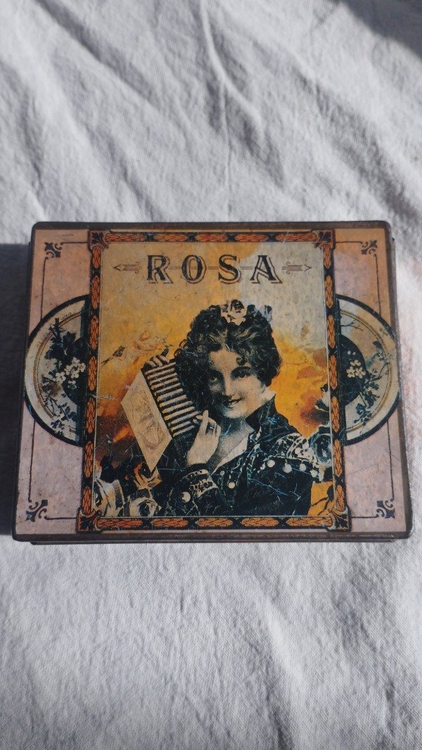 Producto - Lata de 100 fosforos