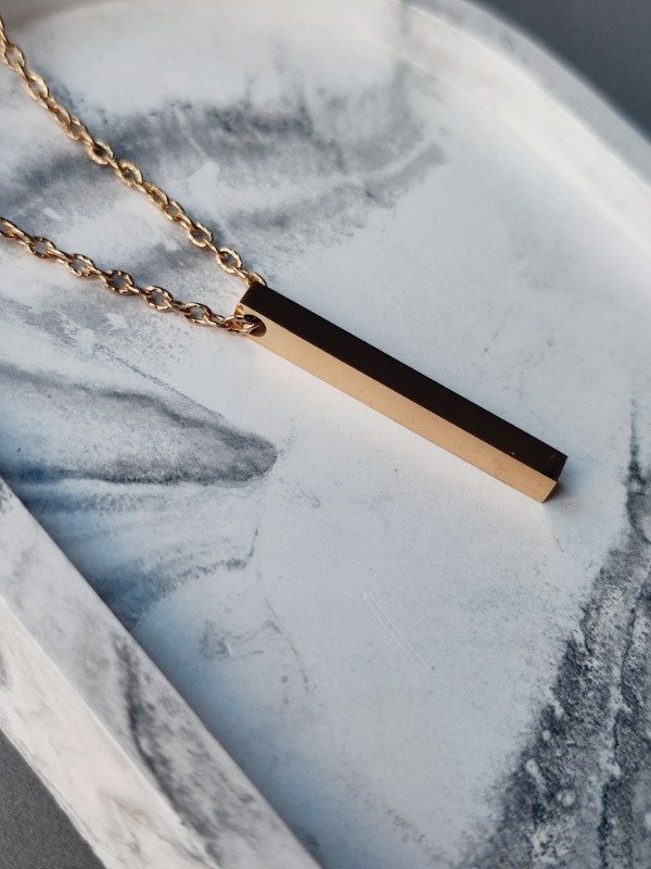 Producto - Cadena Espejo Matrizada 50 cm + Dije Barra Premium / Acero Quirúrgico Dorado