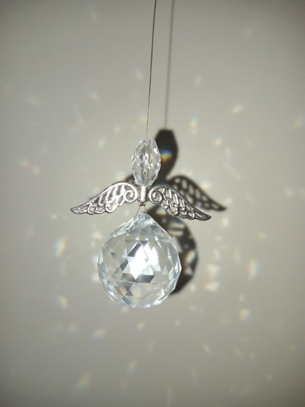 Producto - Atrapasol angelito, tanza de acero y esfera de cristal de 4 cm