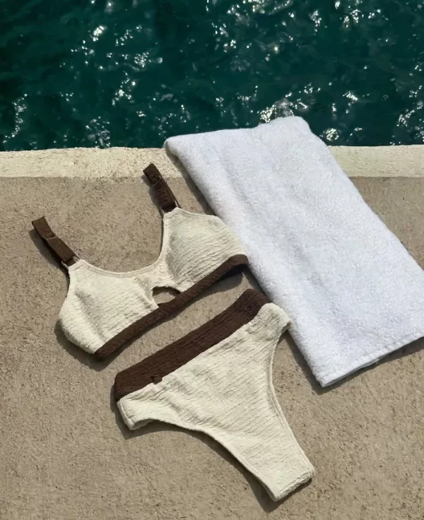 Producto - Bikini con top y colaless tiro alto texturada natural - Art Cala - 0