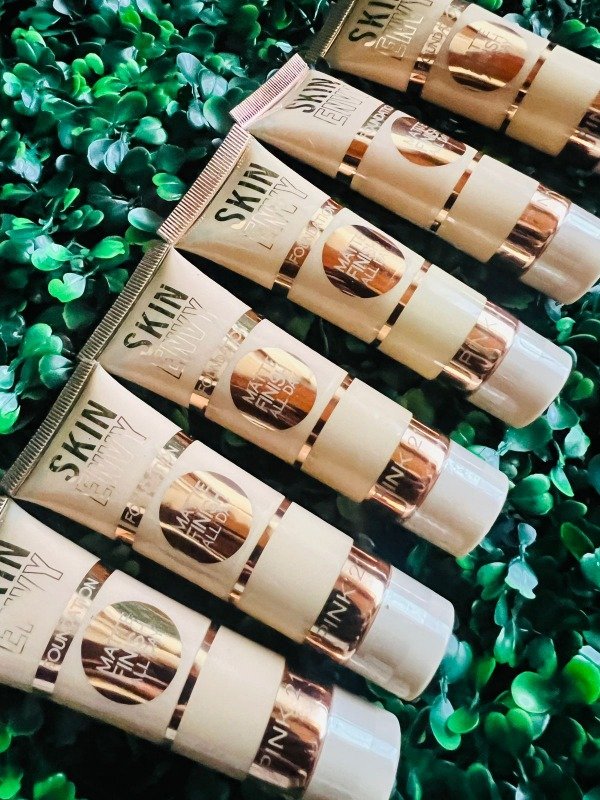 Producto - base Skin Envy de Pink21 con acabado matte