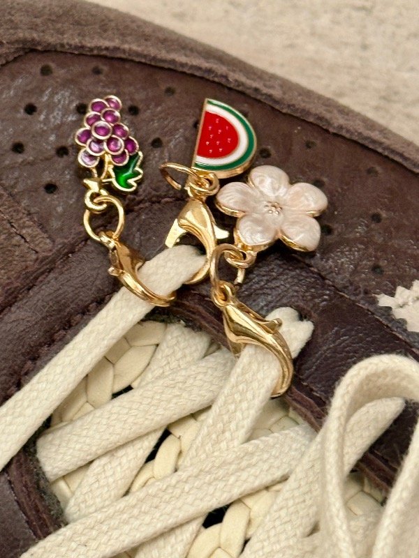 Producto - Charms para zapatillas pack x 3