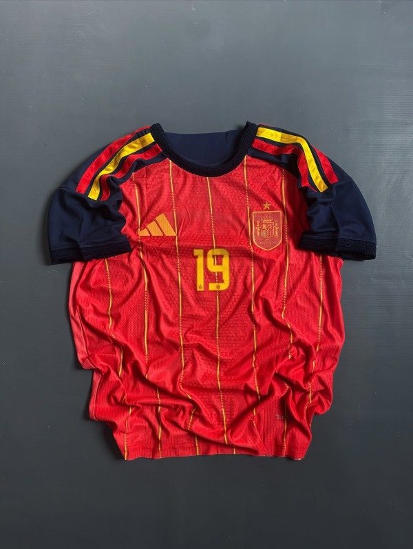 Producto - España primer kit Mundial 2026 - Dorsal #19 Lamine Yamal