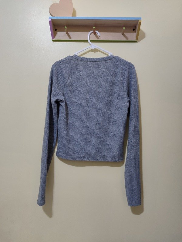 Producto - Suéter Gris con Lazos al Frente - 3
