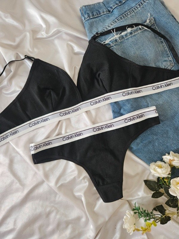 Producto - CONJUNTO CALVIN KLEIN NEGRO (A32 A)
