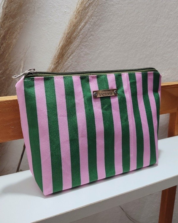 Producto - Neceser clasico - rayado verde/rosa