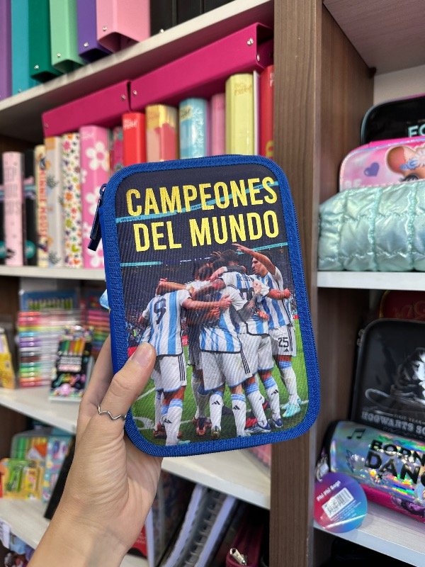 Producto - Cartuchera Campeones 2 pisos Mooving