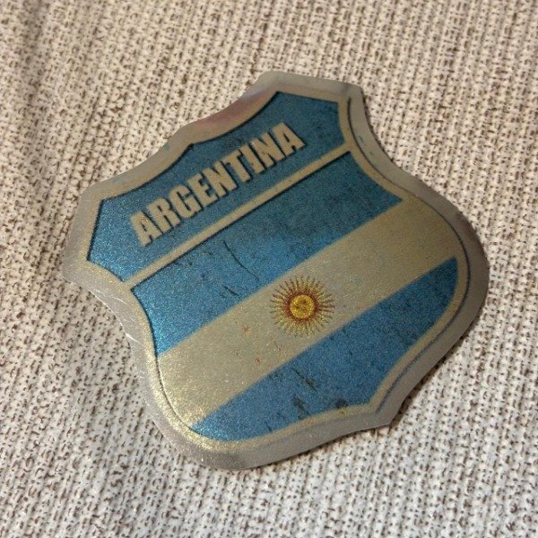 Producto - Chapa argentina plateada