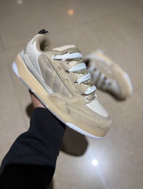 Producto - Adi 2000 Beige