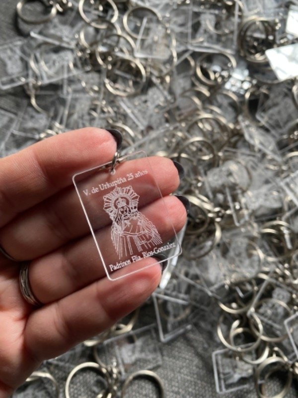 Producto - Llavero personalizado 2,5x3,5 GRABADO TRADICIONAL