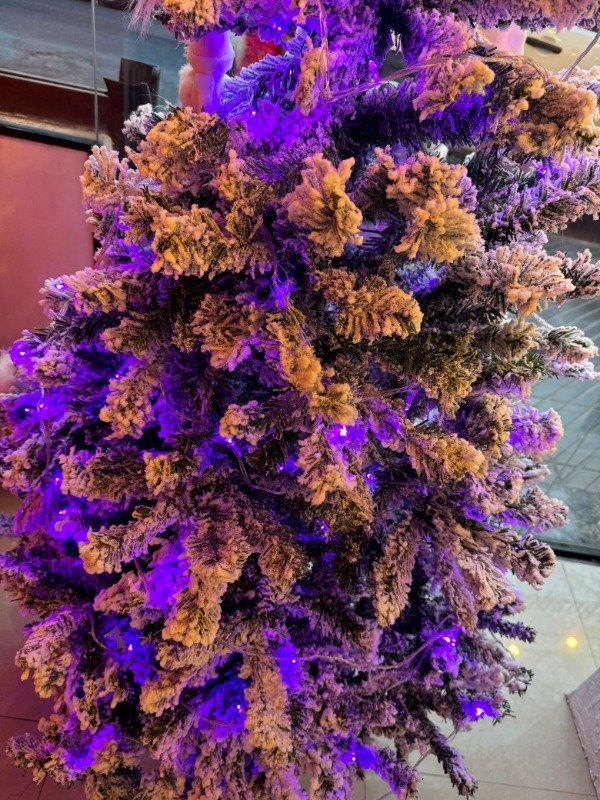 Producto - Árbol Alaska nevado 1,80 mts (efectivo: 383.920)