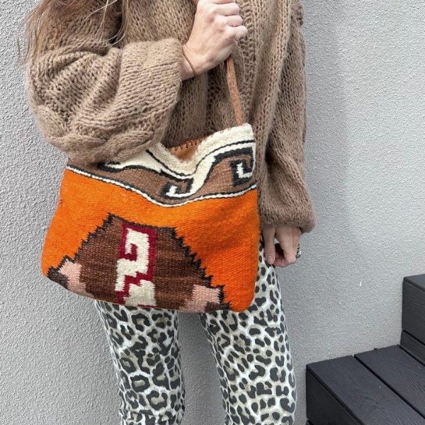 Producto - Carteras de cuero y telar PAQUITA