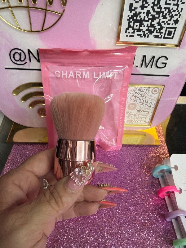 Producto - Brocha rose gold charm limit