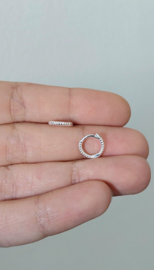 Producto - Argollita de Plata Clicker 10mm Torzada (unidad)