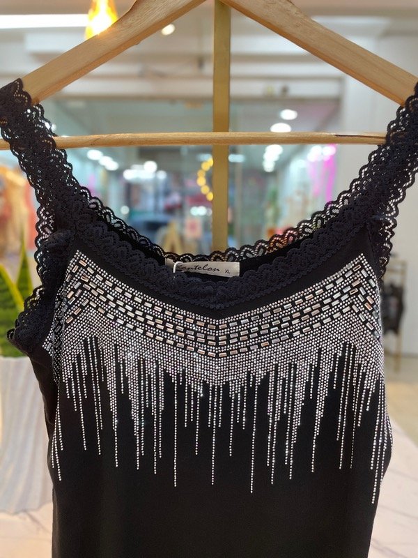 Producto - Blusa IMPORTADA con strass 0395