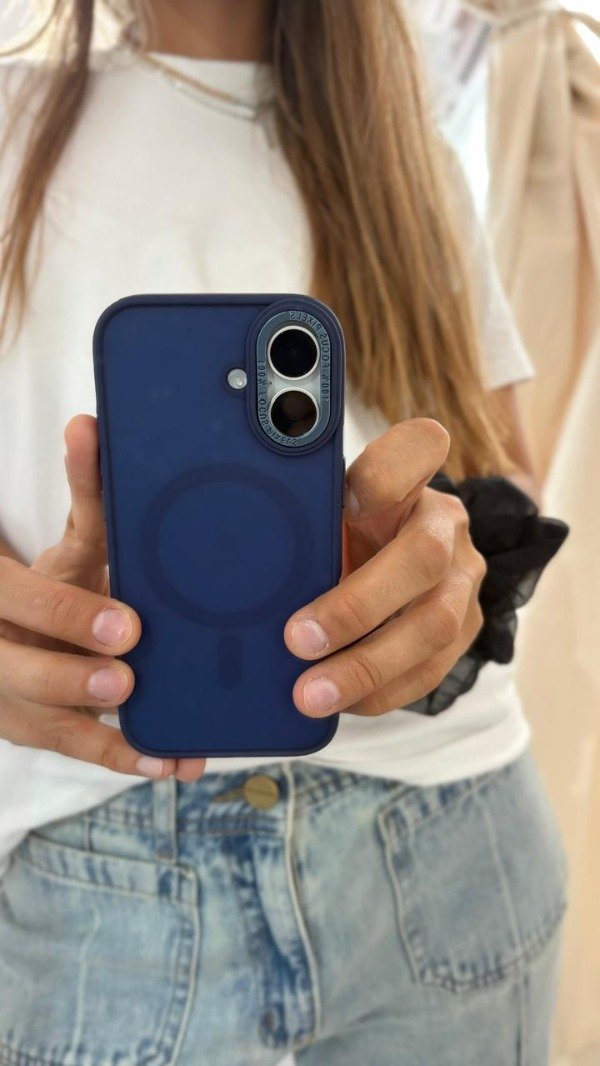 Producto - Funda Mate Azul (Iphone 17)