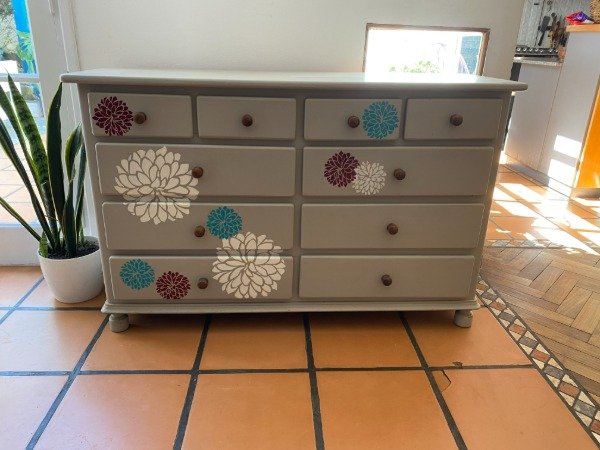 Producto - COMODA CAJONERA CON DISEÑO 130x45x82 #10724