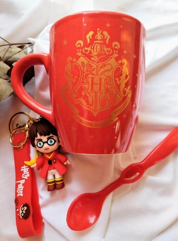 Producto - TAZA Y LLAVERO DE HARRY POTTER 2