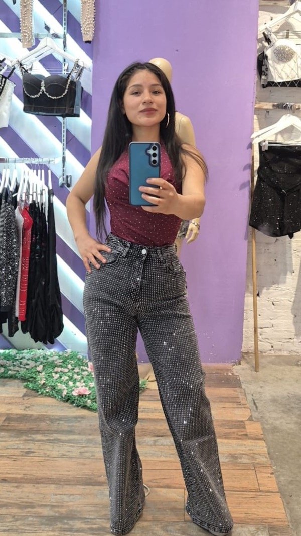 Producto - PANTALON JEANS CON STRAS