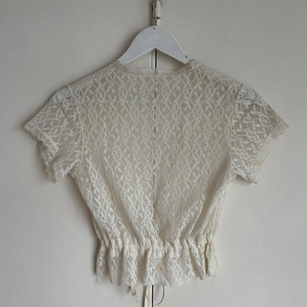 Producto - Top de encaje con lazo tipo saquito - 3