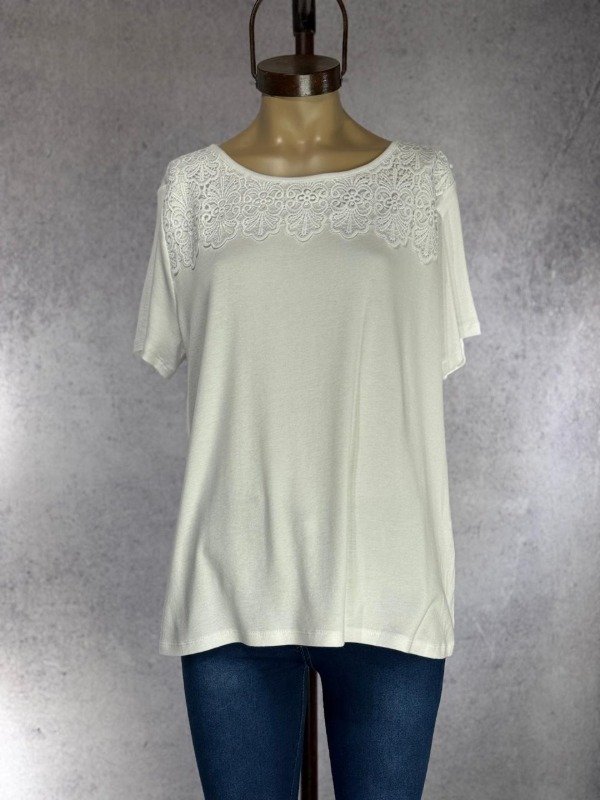 Producto - REMERA ALGODON IMPORTADA CON BRODERIE