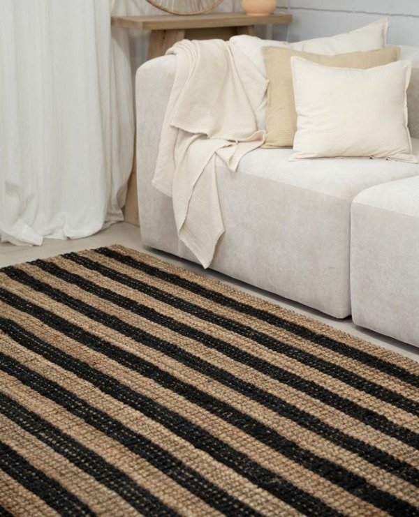 Producto - ALFOMBRA KAPTAI - YUTE COMBINADO CON NEGRO (A PEDIDO)