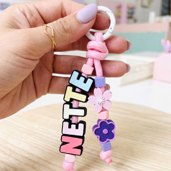 Producto - Llavero Chunky letras + dije