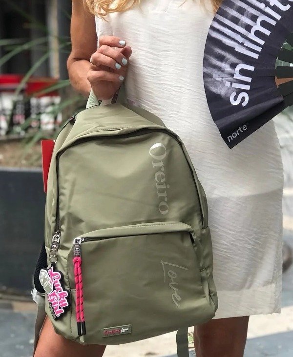 Producto - Mochila Las Oreiro Lucky girl Verde oliva