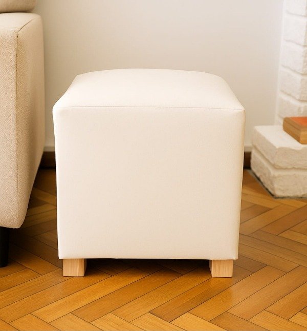 Producto - PUFF CON PATAS DE MADERA