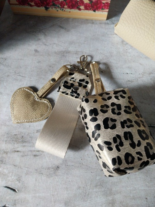 Producto - Charm Bag. Diferentes colores