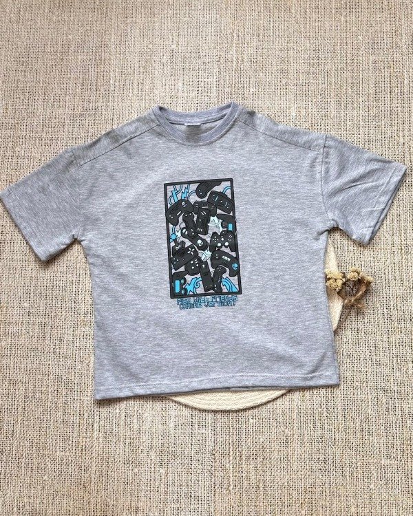 Producto - REMERA OVERSIZE PLAY