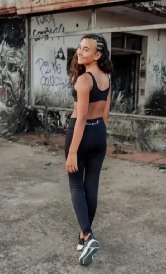 Producto - Calza clásica negra