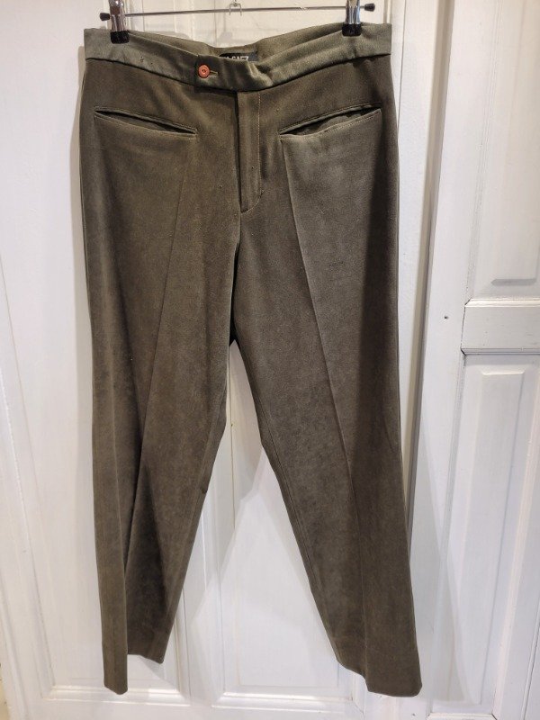 Producto - Pantalón ONA SAEZ sastrero verde Talle 42 - PRECIO: 36X