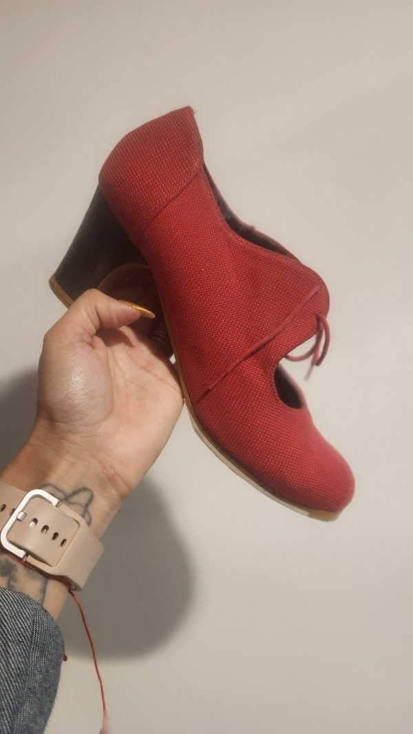 Producto - ZAPATOS BEGOÑA CERVERA (UN PAR DE POSTURAS) 39