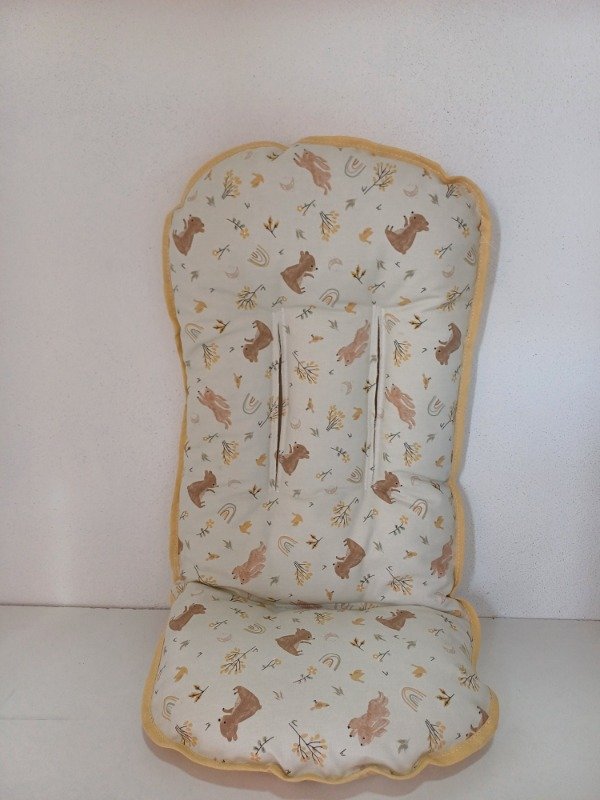 Producto - Colchón de coche ardillas beige