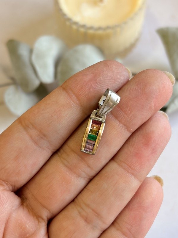 Producto - Dije Multicolor cubic 15mm