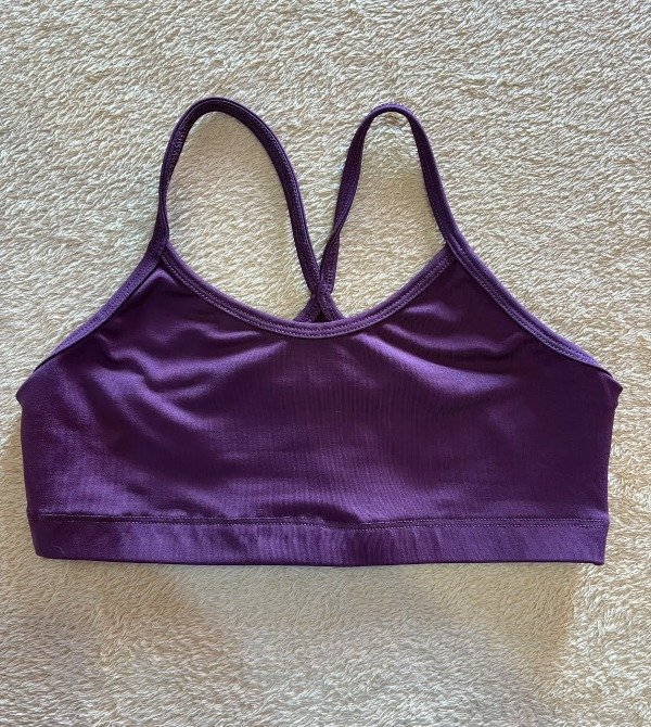 Producto - Top lycraa tiras finas VIOLETA vino