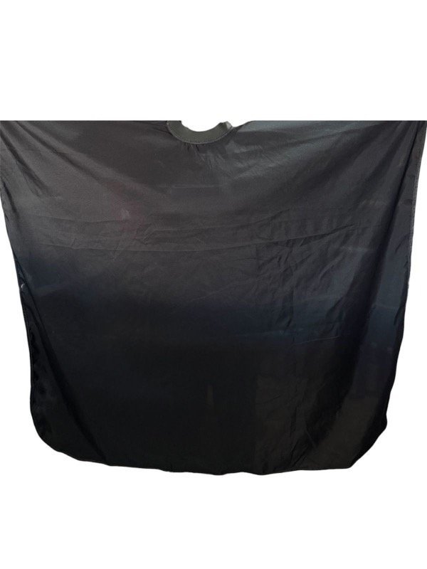 Producto - Capa negra lisa logo Andres reme