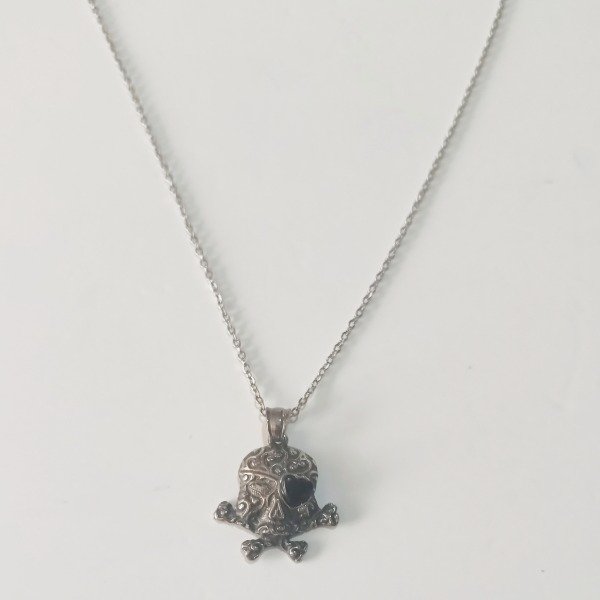 Producto - Collar calavera pirata