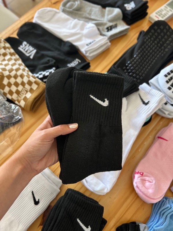 Producto - NIKE NEGRA TOALLA