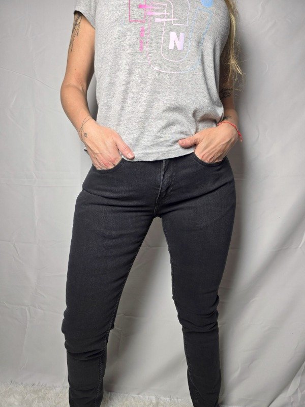 Producto - JEANSH ROCK USED BLACK NEW