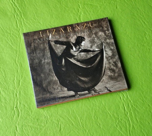 Producto - HILDA LIZARAZU ''Gabinete De Curiosidades'' (sellado) - 0
