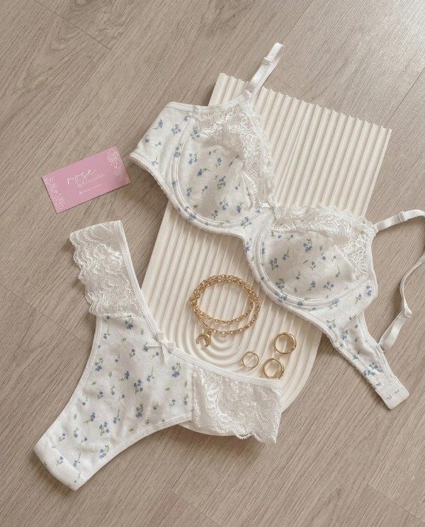 Producto - Conjunto floreado con aro y less clásica - Art 410 - 4