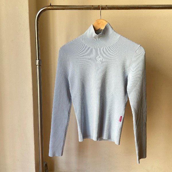 Producto - Polera celeste pastel Las Pepas
