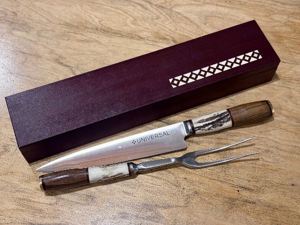 Producto - 268 - Set REFORADO Parrillero Trinchar UNIVERSAL Combinado Ciervo - Caja