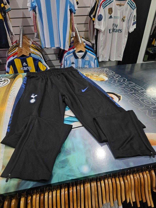 Producto - Pantalon Tottenham