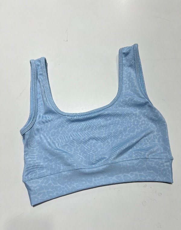 Producto - Top rubí celeste gofrado outlet