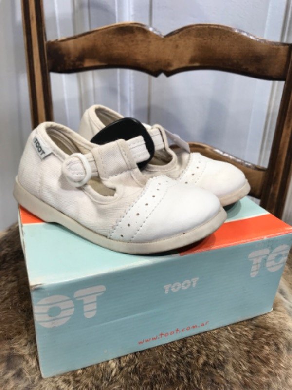 Producto - Guillerminas TOOT blancas - Talle 24- PRECIO: 10x