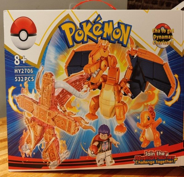 Producto - CHARIZARD SIMIL LEGO MAS DE 500 PIEZAS