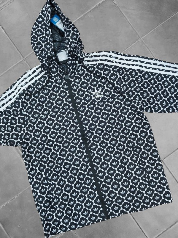 Producto - Campera adidas rompe viento G5 importada BYN